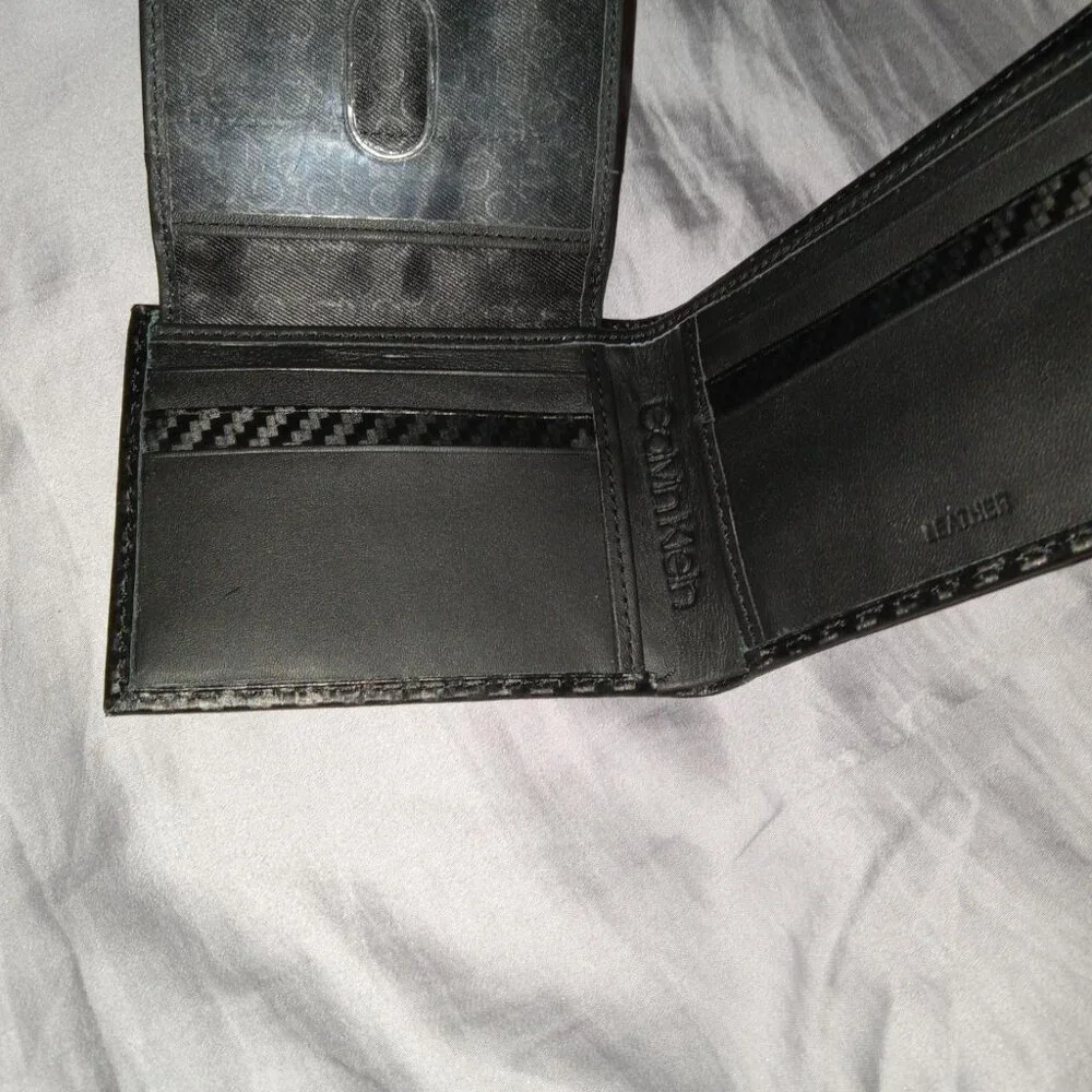 Calvin Klein Men's Wallet